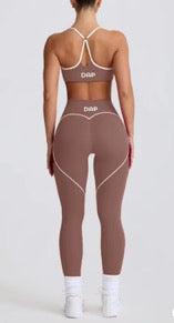 ‘Charm’ yoga set